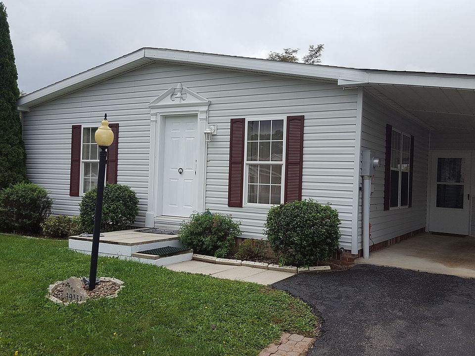 1st image of 39231 Shamrock Ct