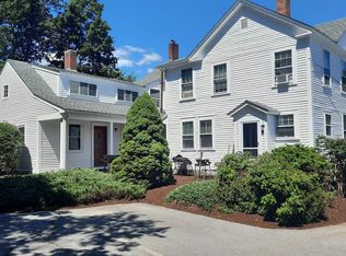 13 Maple St, Henniker, NH 03242