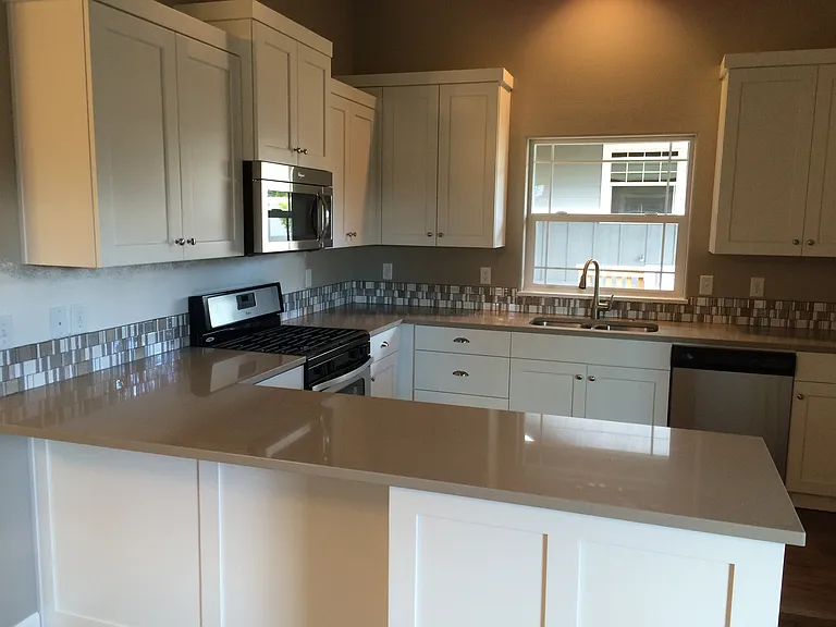 3099 NE Wells Acres Rd — Photo 3