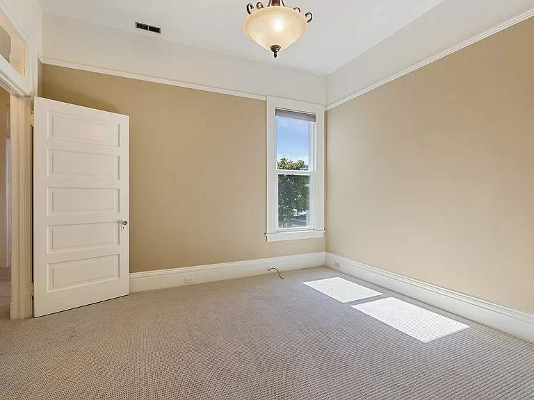 8 Whitney St #8 — Photo 22
