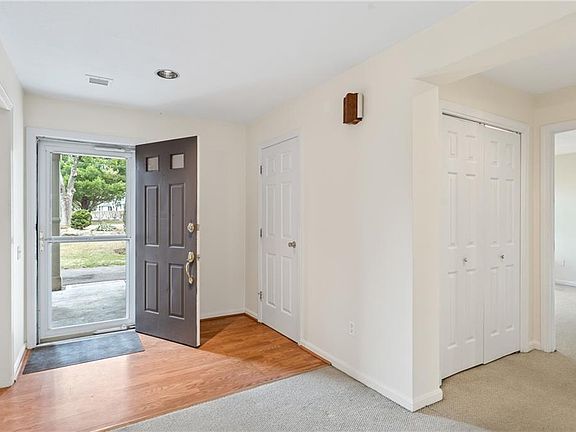 5th image of 71 Trellis Dr Unit 71