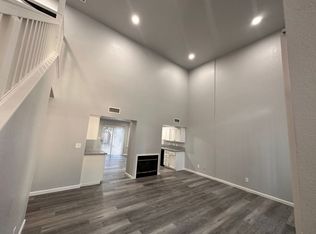 7127 N Antioch Ave APT D, Fresno, CA 93722