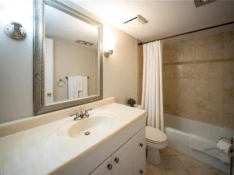 208 Bob O Link Way #B — Photo 10