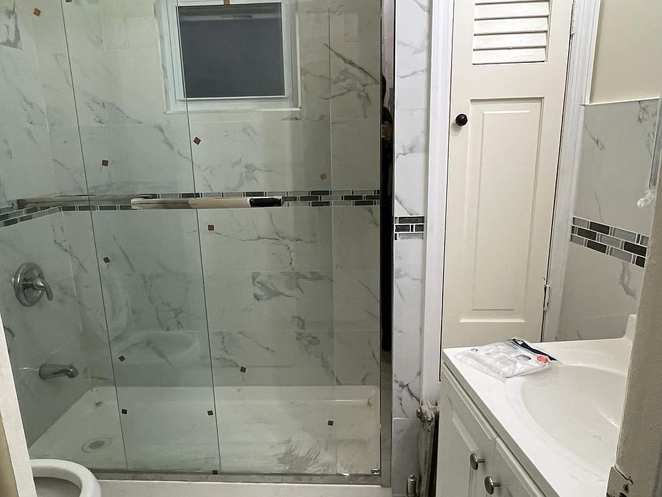 1st image of 186 Saint Jamaica Ave