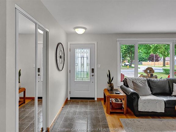 4th image of 44 Balmoral Rd