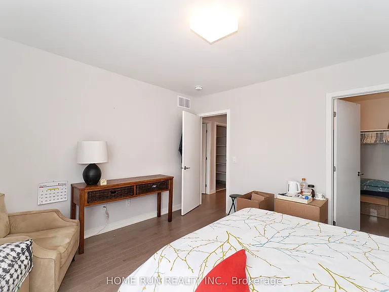 250 Soprano Ave — Photo 37