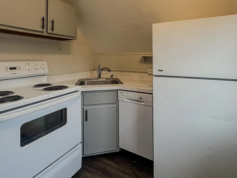 7919 Park Ave #3 — Photo 5