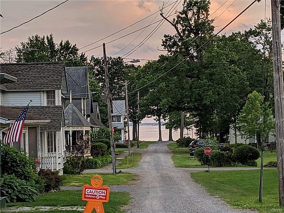 2nd image of 42726 Ontario Ave