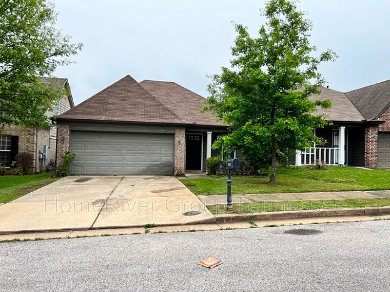 1st image of 5573 Falling Bark Dr