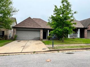 5573 Falling Bark Dr, Memphis, TN 38134