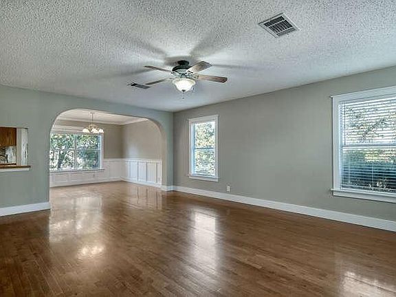 5th image of 1410 Comfort St