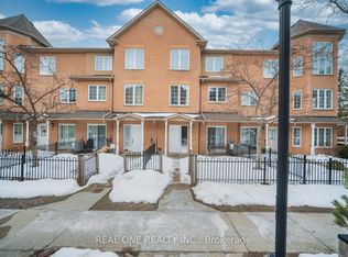 12 Saint Moritz Way #17, Markham, ON L3R4E8