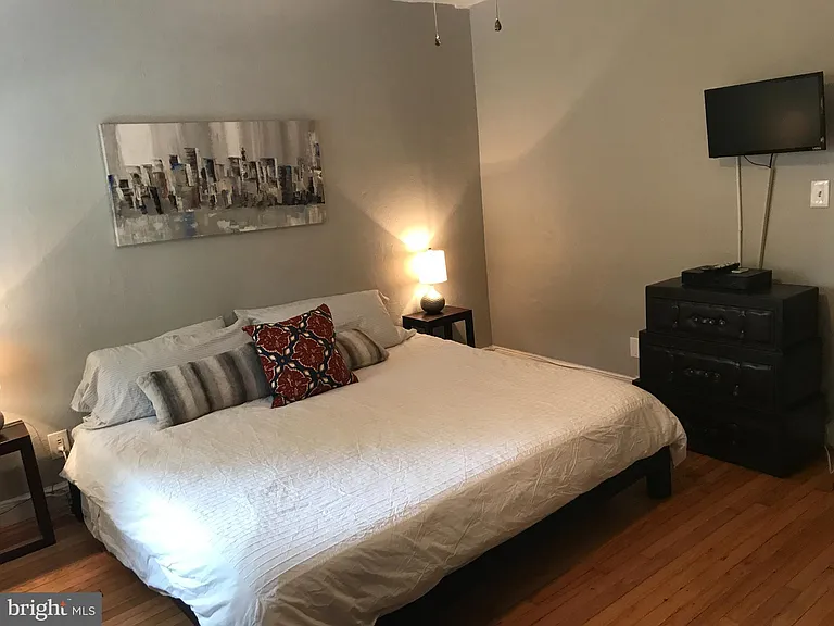 731 13th St NE #1 — Photo 7