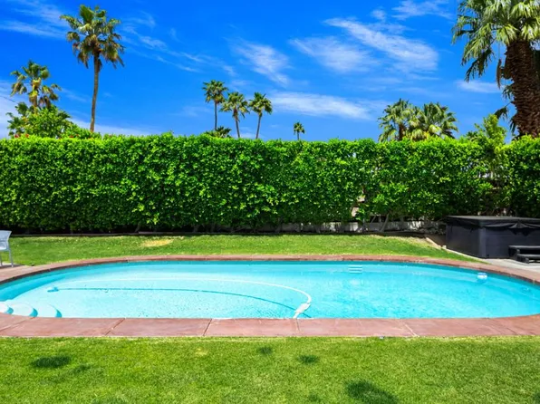 578 E Desert Willow Cir, Palm Springs, CA 92262