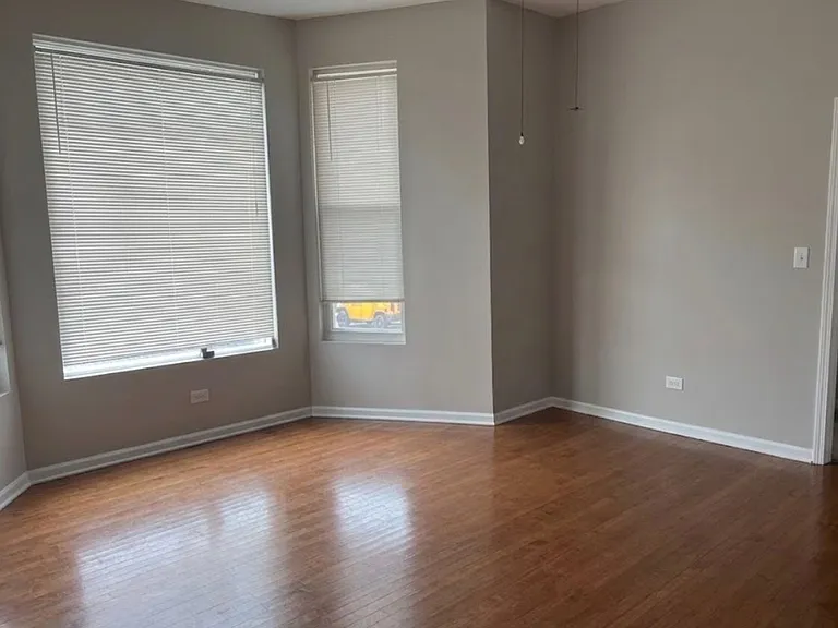 1523 N Harding Ave — Photo 12
