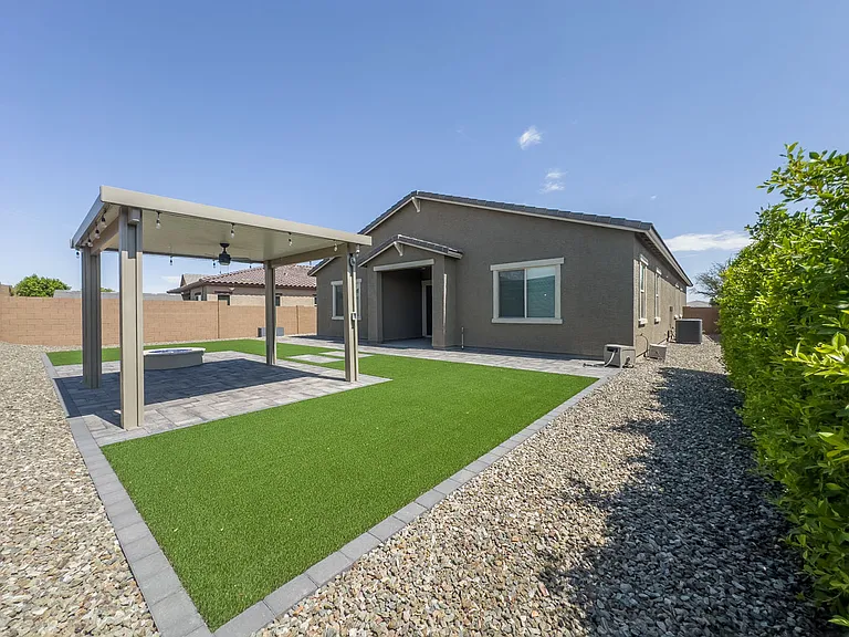 19576 W Cartwright Ave — Photo 37