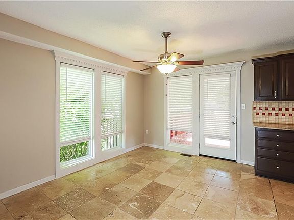 5th image of 3625 NW Anchor Ct