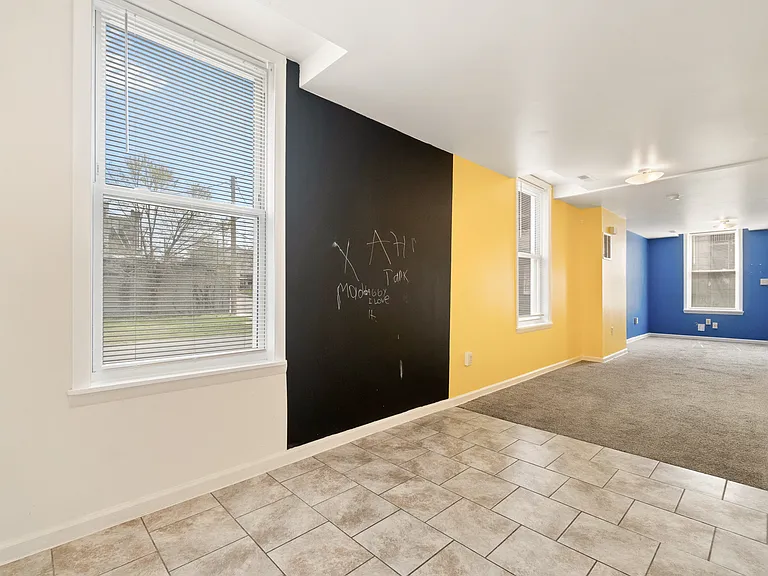 22 W Baltimore St — Photo 14