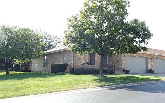3rd image of 901 Winter Park Dr