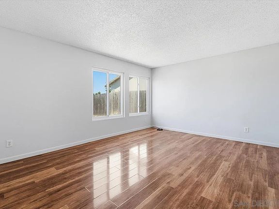 4th image of 8737 Jade Coast Dr