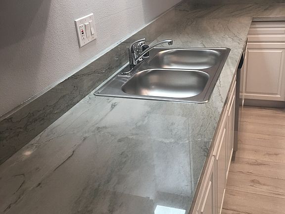 3rd image of 14609 Cashew St