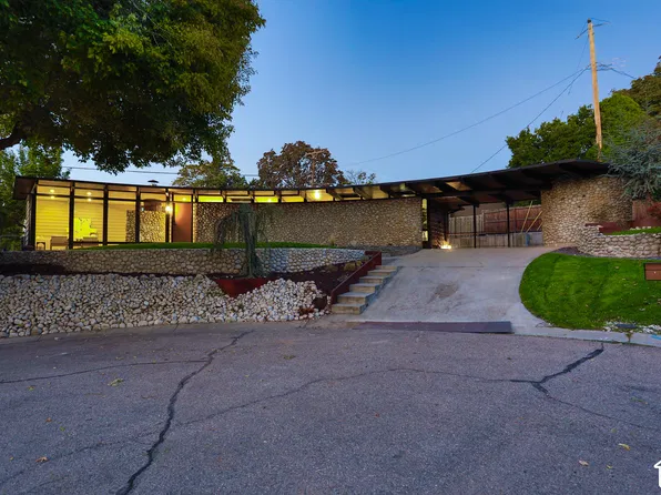 2739 E Pebble Glen Cir, Millcreek, UT 84109