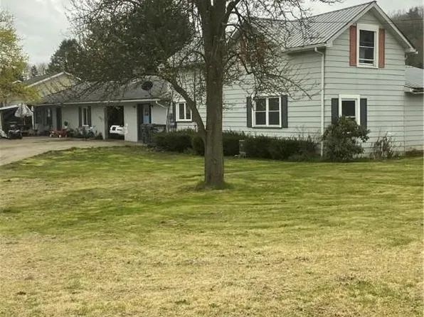 2722 State Route 416 SE, New Philadelphia, OH 44663