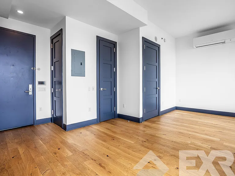 10 Montieth St #740 — Photo 2