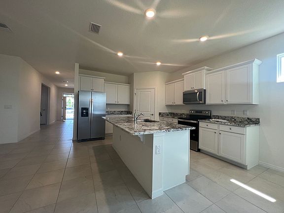 5th image of 7926 Penrose Pl