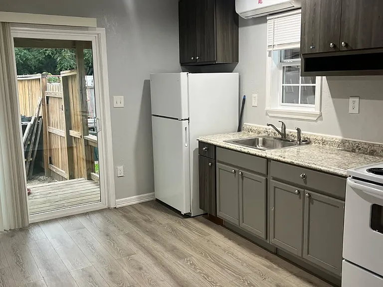 13326 Elaine Rd — Photo 7