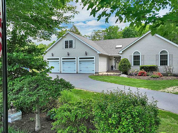 3rd image of 32 Mcintosh Road