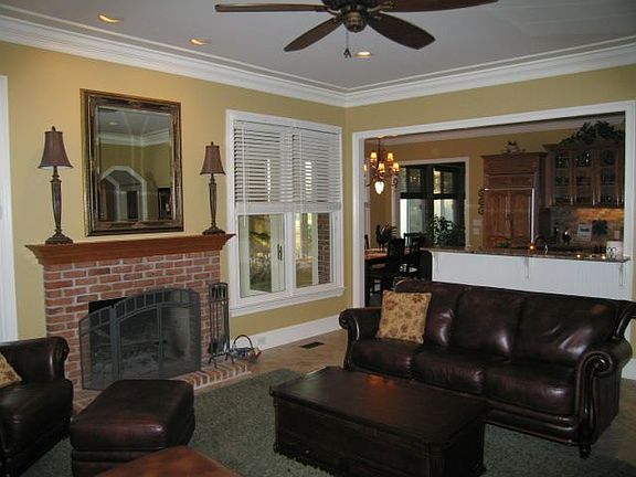 Spacious comfy family room