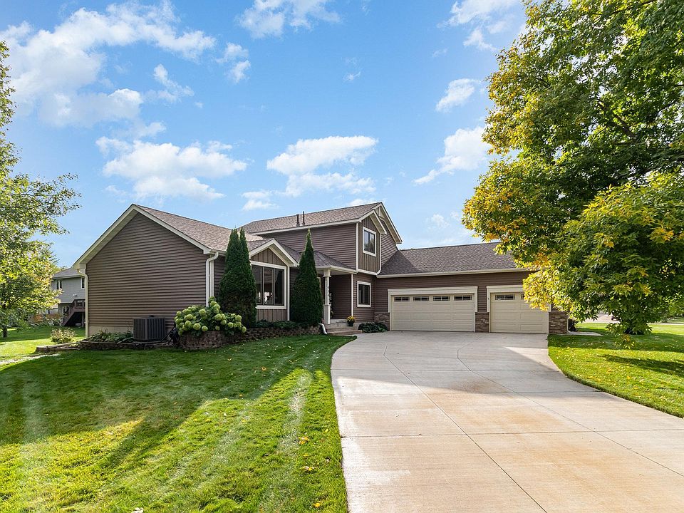 1st image of 654 Ironwood Cir