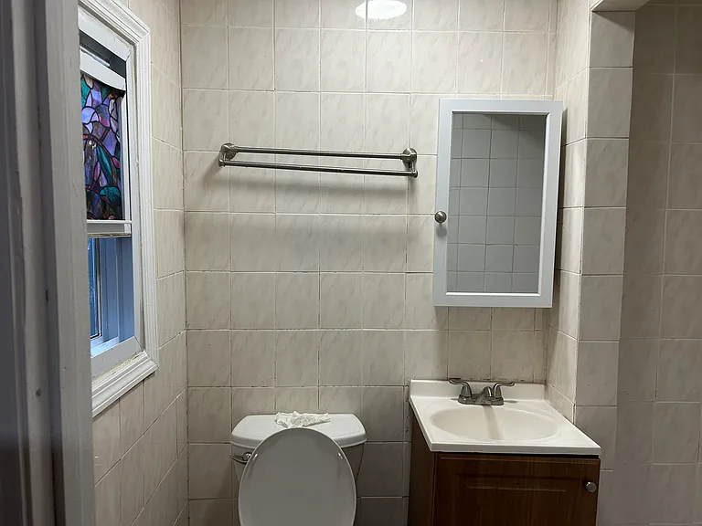 1135 Allerton Ave #1 — Photo 8