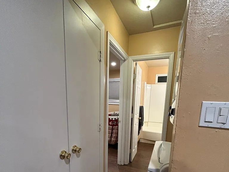 438 N Shore Dr #A — Photo 5