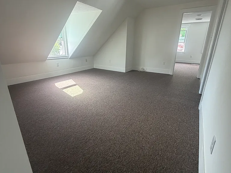 430 Cohannet St #3 — Photo 4