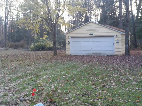 4461 Sycamore Dr, Alger, MI 48610