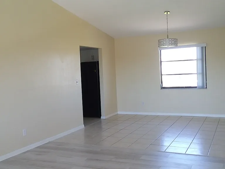 4816 Palm Tree Dr #4 — Photo 17