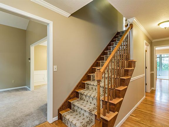 4th image of 52689 Willow Bend Dr