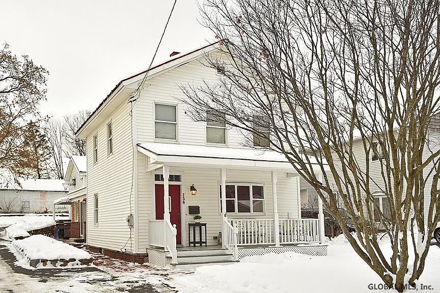 1st image of 256 Grand Ave