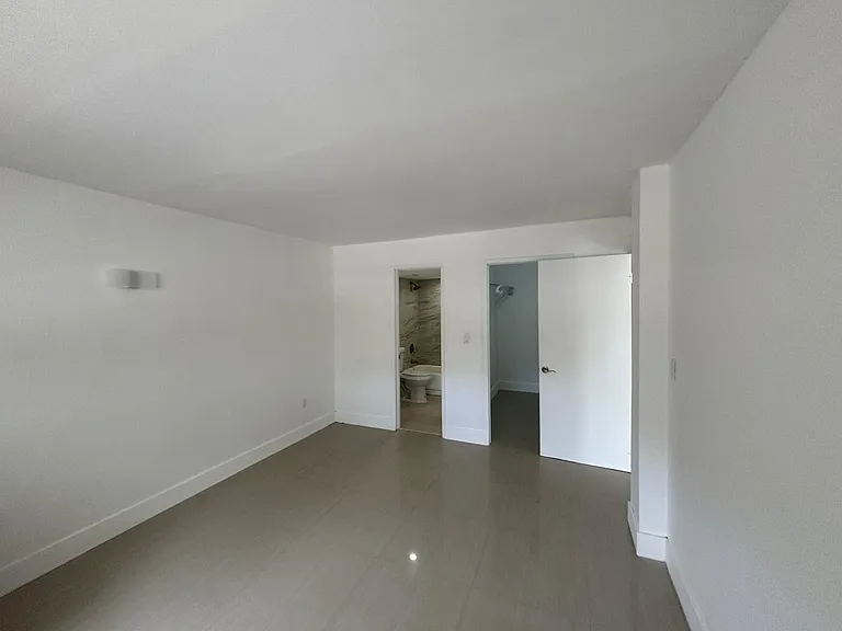 8002 SW 149th Ave #314 — Photo 7