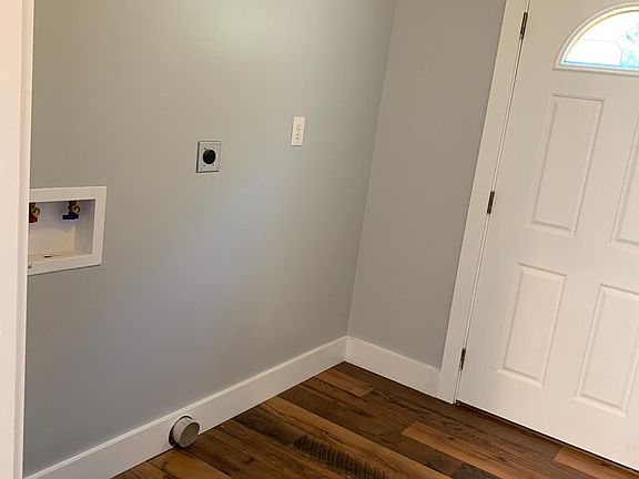 4th image of 2707 Broadmoor Pl