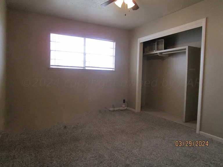 700 S McGee St #203 — Photo 5