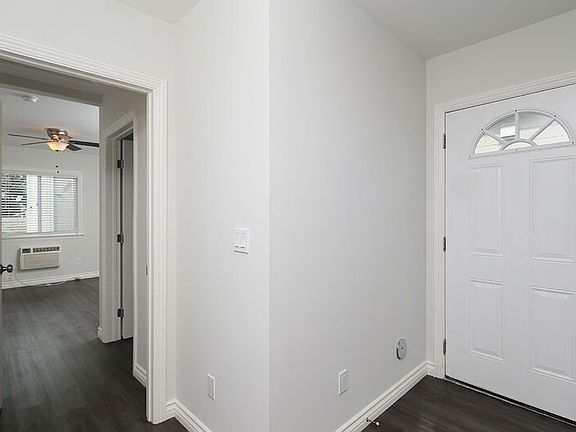 5th image of 10038 Tujunga Canyon Blvd #11
