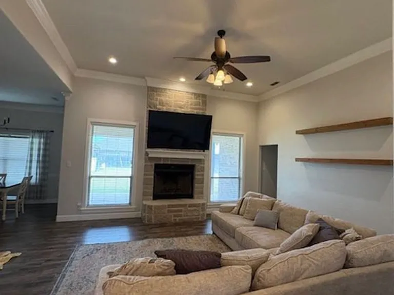 6709 Summerwood Trl — Photo 6