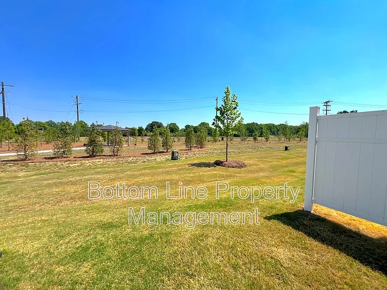 1816 Braemar Village Dr — Photo 19