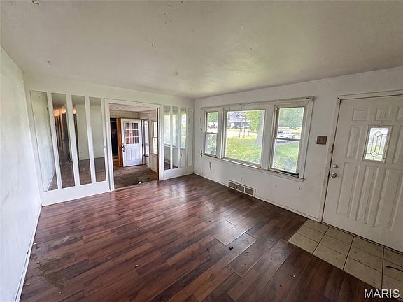 5th image of 11424 Larimore Rd