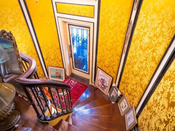 316 Garfield Place image 9 of 10