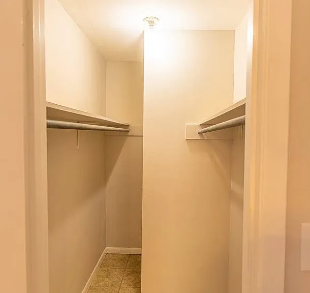 801 Citrus Terrace Dr — Photo 8