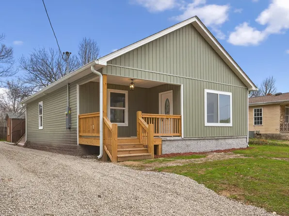 112 Rowe St, Rossville, GA 30741